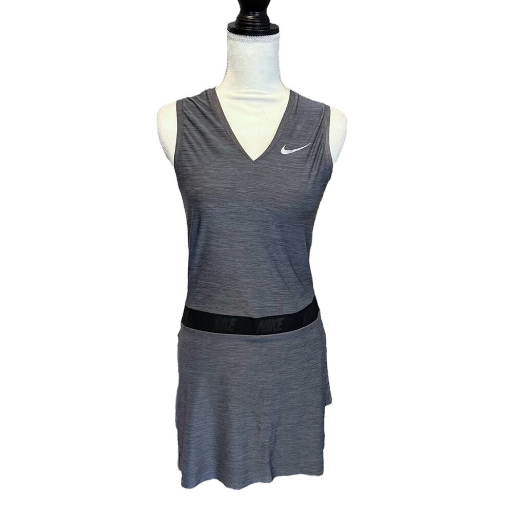 Nike Golf Dri-FIT Women's Gray Sleeveless Tennis Dress Size S V-Neck Athletic